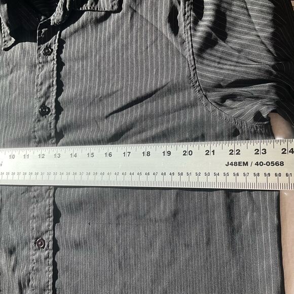 Bruno Men’s Short Sleeve Button Down Shirt size L, Black Stripes - Picture 2 of 7